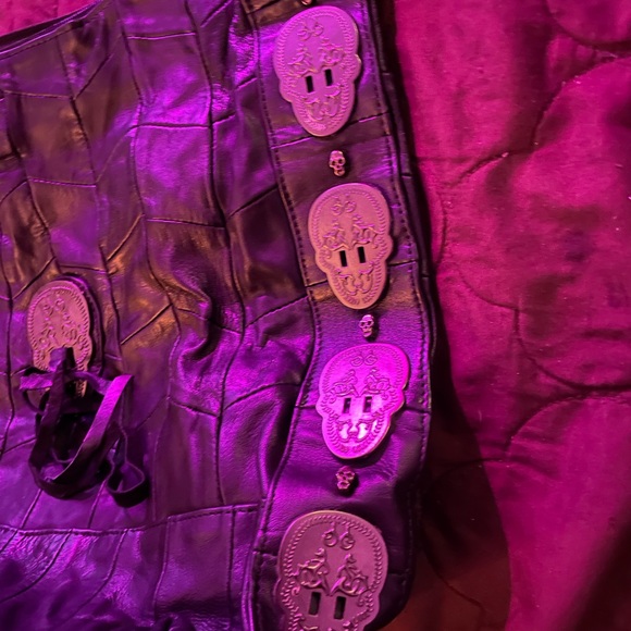 Used once leather and stainless steel - Picture 2 of 4